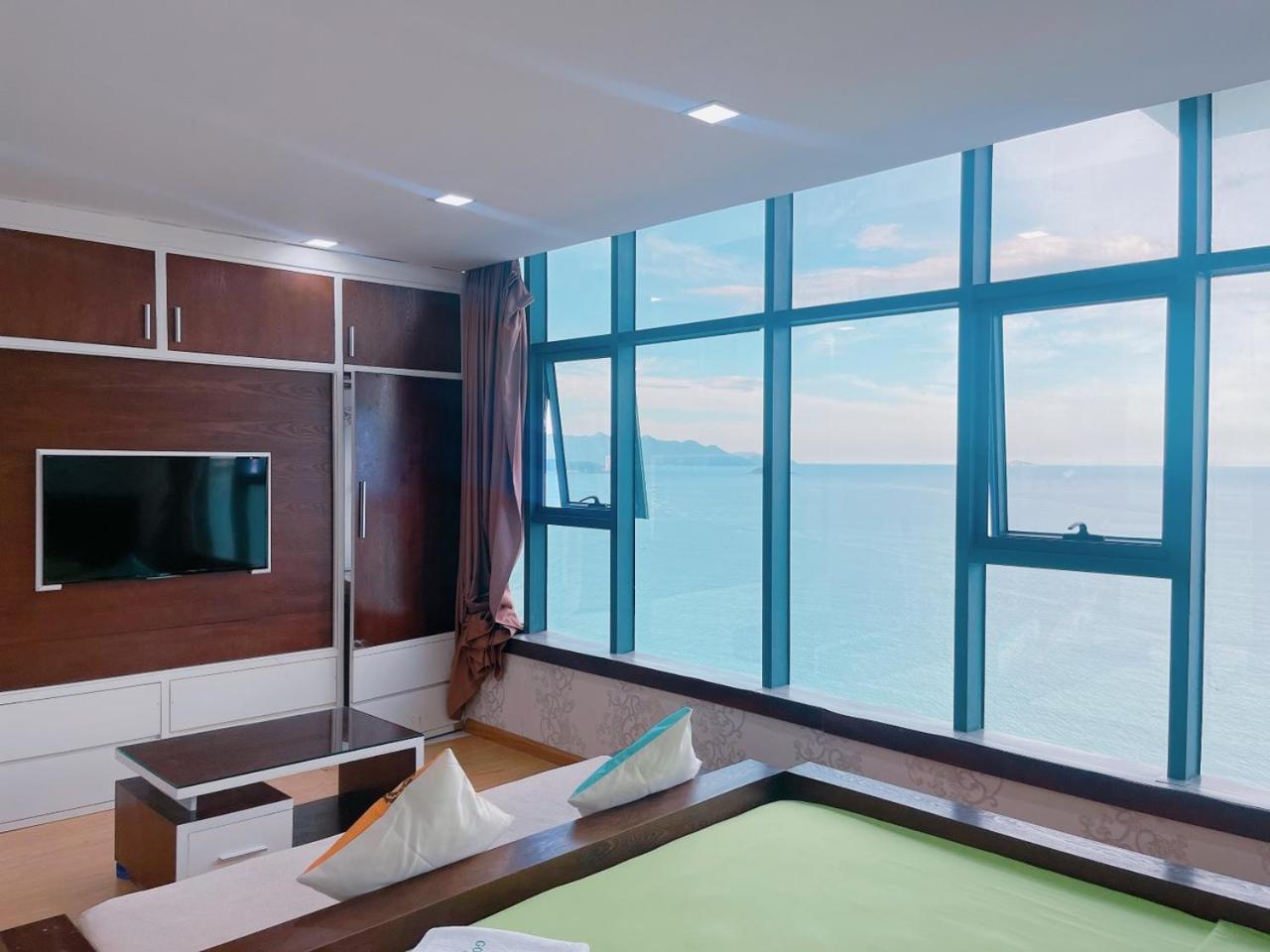 Infinity Sea View Apartment Nha Trang Exteriör bild