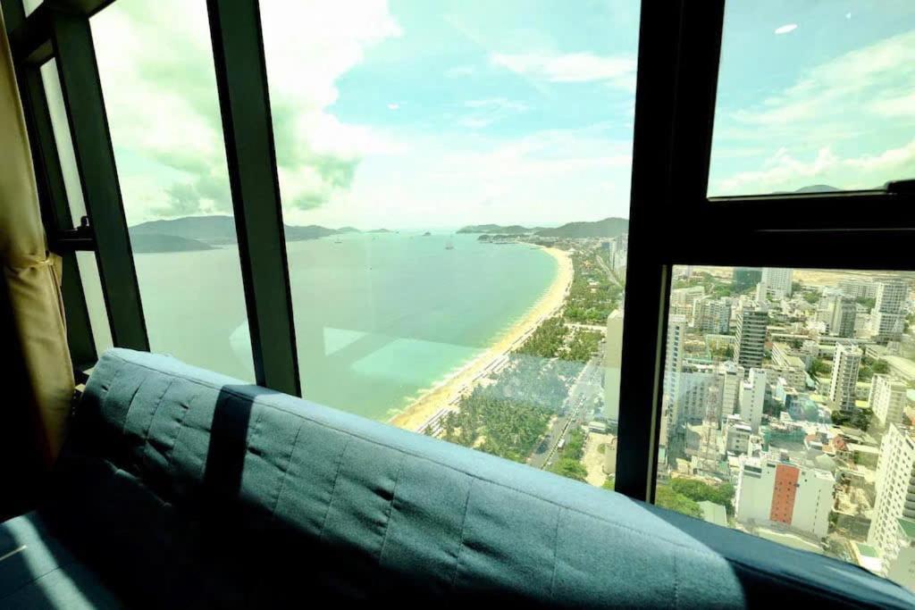 Infinity Sea View Apartment Nha Trang Exteriör bild